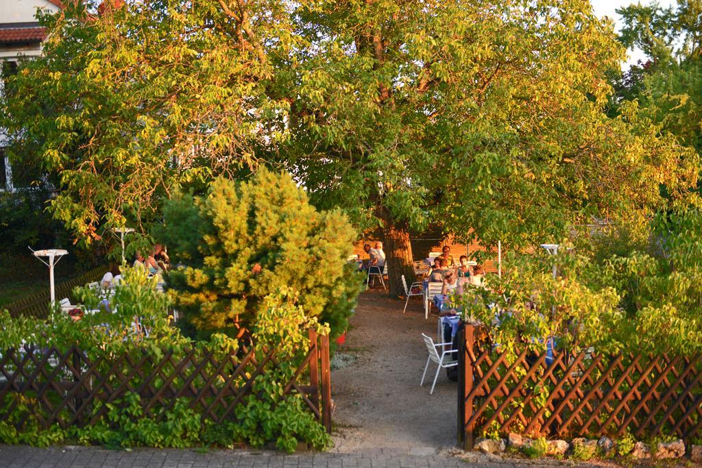 Hotel-Restaurant Kelter Esslingen am Neckar Ngoại thất bức ảnh
